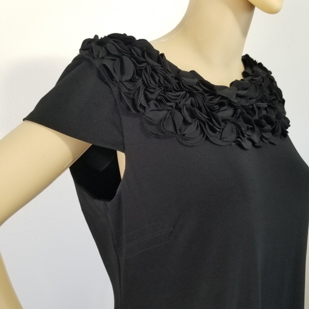 Taylor Black Floral Rosette Neckline Cap Sleeve Sheath Dress Size 10 RN 67473 - Picture 2 of 6